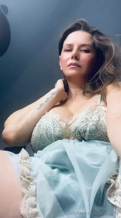 Photo nue de fuite OnlyFans de Erikaonly