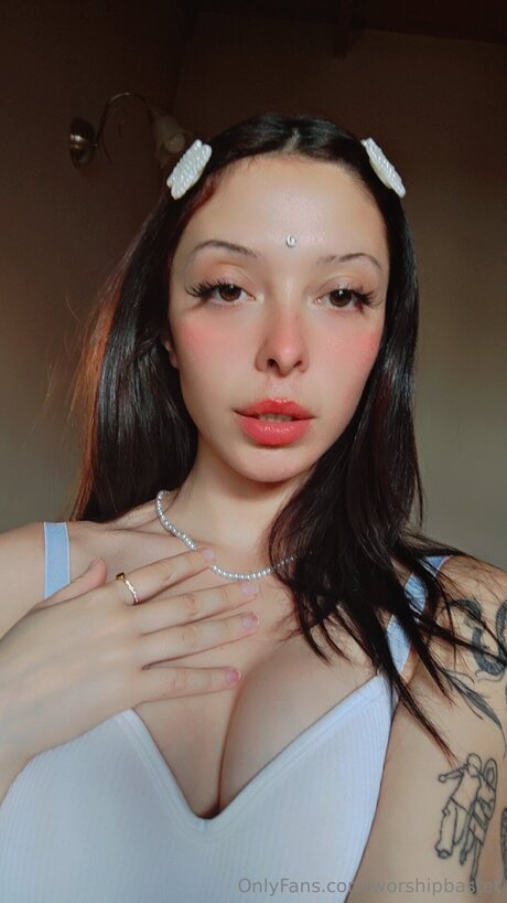 Photo nue de fuite OnlyFans de Worshipbastet