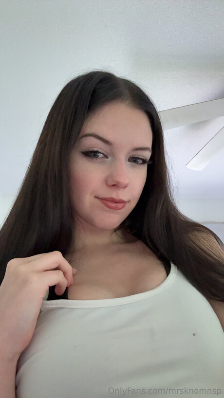 Photo nue de fuite OnlyFans de Mrsknomnsp