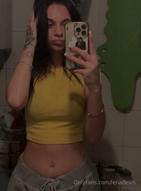 Photo nue de fuite OnlyFans de Lenadevis