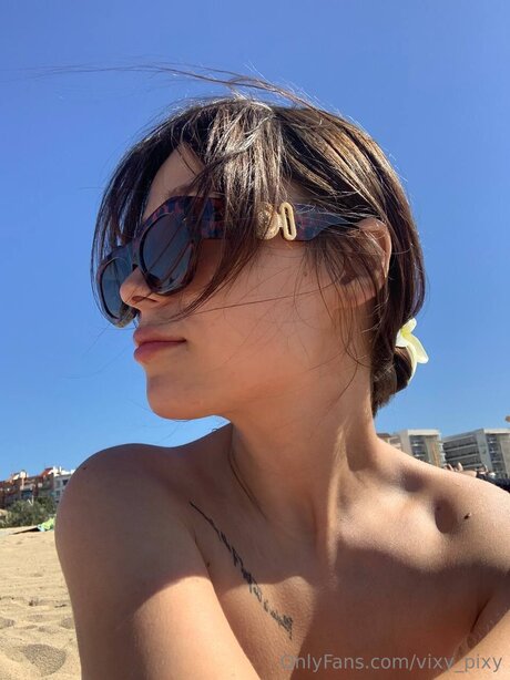 Photo nue de fuite OnlyFans de Vixy Pixy