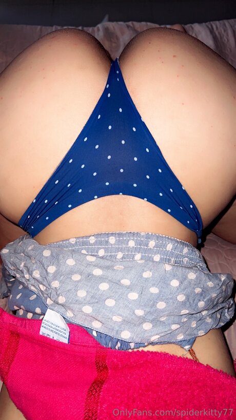 Photo nue de fuite OnlyFans de Lizzykitty77