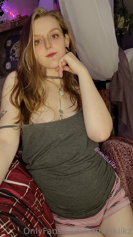 Photo nue de fuite OnlyFans de Junipurrfern