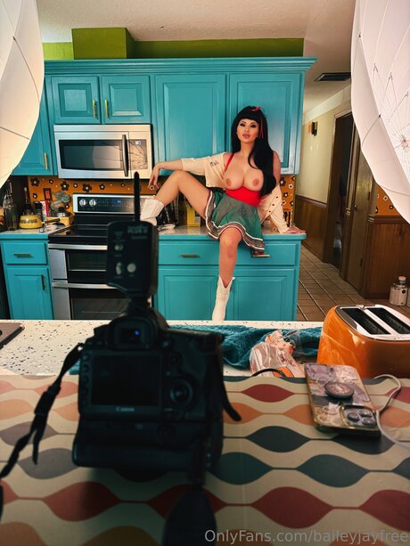 Baileyjayfree
