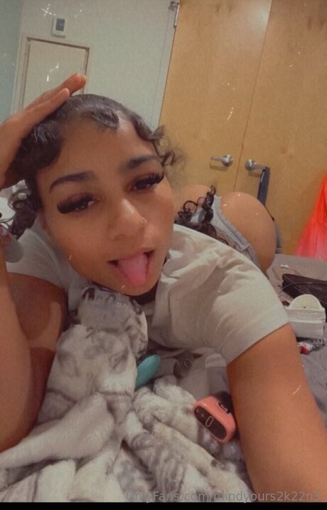 Photo nue de fuite OnlyFans de Mindyours2k22n3