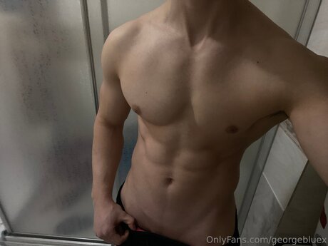 Photo nue de fuite OnlyFans de Georgeblue