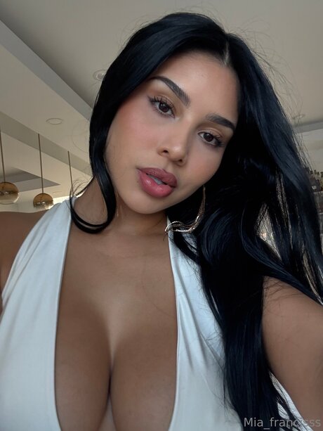 Photo nue de fuite OnlyFans de Miafrancis