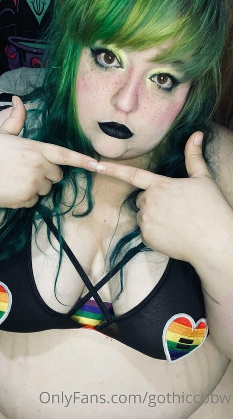 Photo nue de fuite OnlyFans de Gothiccbbw