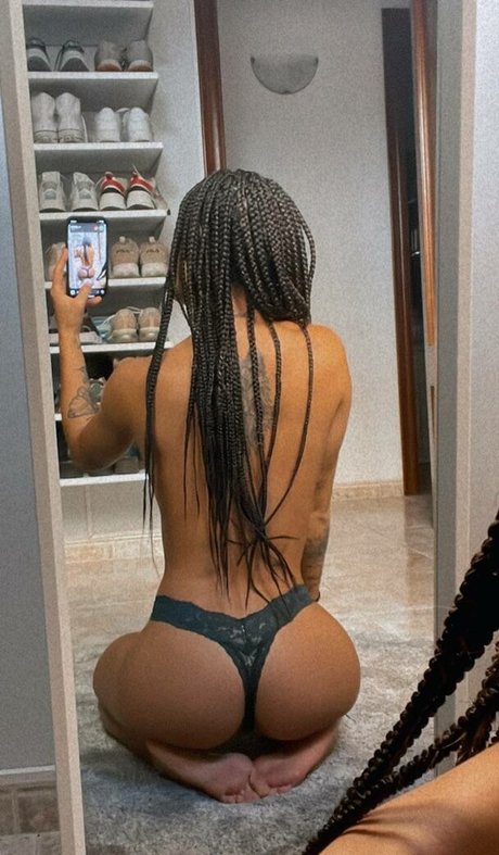 Photo nue de fuite OnlyFans de Luna Ventura