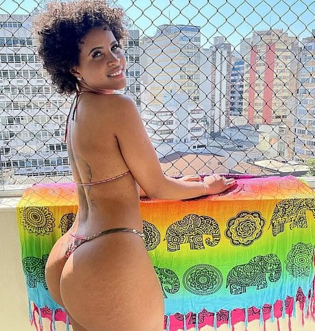 Photo nue de fuite OnlyFans de Rayana Cruz