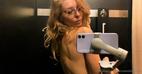 Photo nue de fuite OnlyFans de Sexsweetblonde