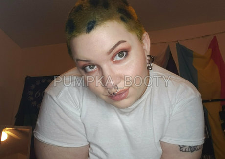 Photo nue de fuite OnlyFans de Pumpkab00ty