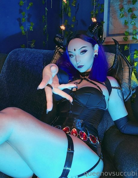 Photo nue de fuite OnlyFans de Sinfulsirenfree