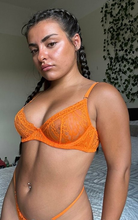 Photo nue de fuite OnlyFans de Carlysophie