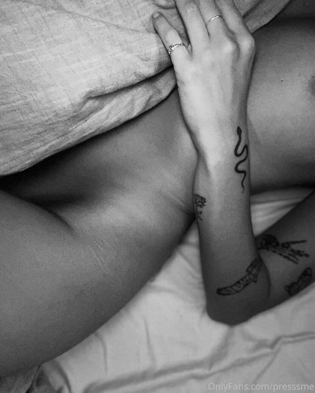 Photo nue de fuite OnlyFans de Presssme