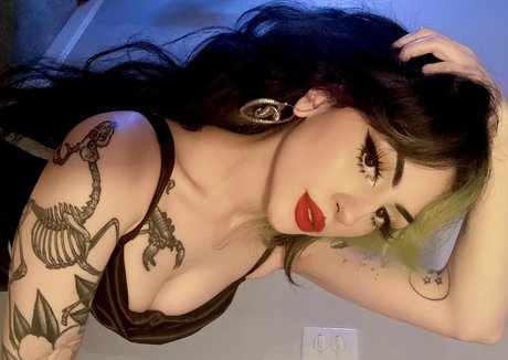 Photo nue de fuite OnlyFans de Lilbatty
