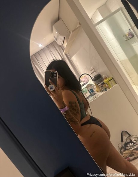Photo nue de fuite OnlyFans de Mandy Lia