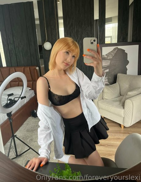 Photo nue de fuite OnlyFans de Foreveryourslexi