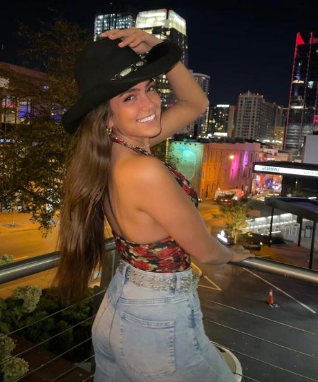Maddie W