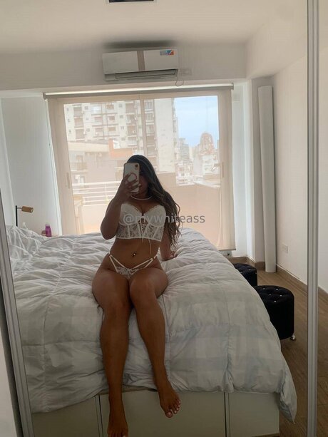 Photo nue de fuite OnlyFans de Yourwhiteass