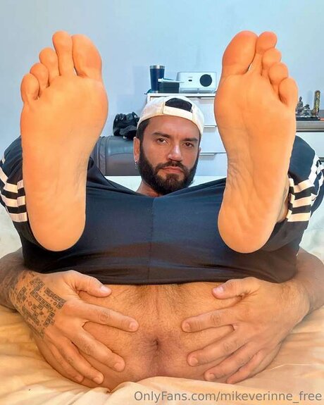 Photo nue de fuite OnlyFans de Mikeverinne Free