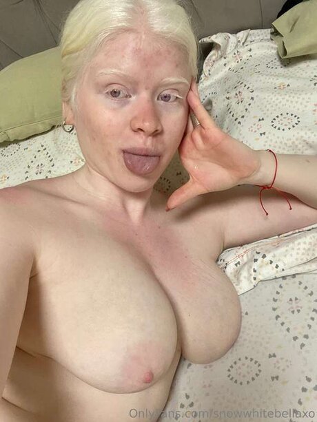Snowwhitebellaxo