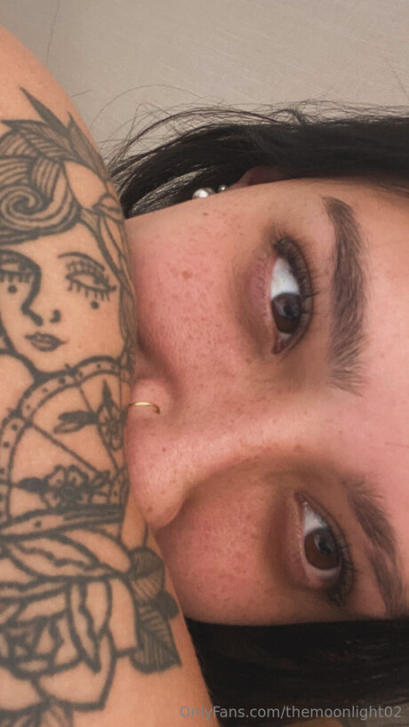 Photo nue de fuite OnlyFans de Themoonlight02