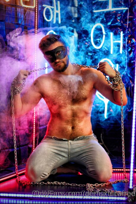Photo nue de fuite OnlyFans de Inkeddenis