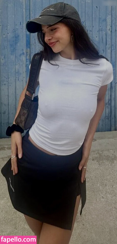 Nina Chuba