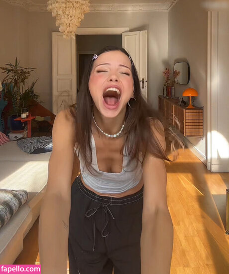 Nina Chuba