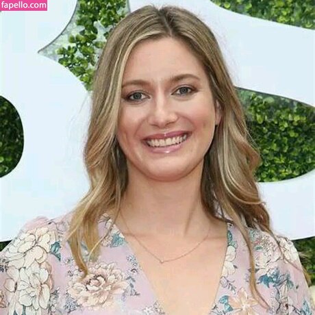 Zoe Perry