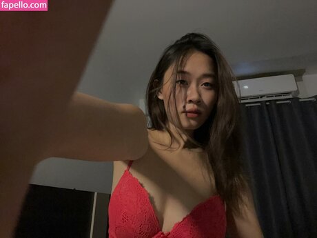 Photo nue de fuite OnlyFans de Navynavieyluz
