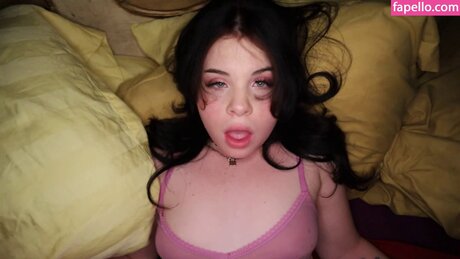 Photo nue de fuite OnlyFans de Lola Valentine
