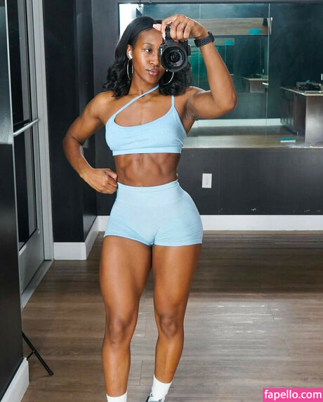 Photo nue de fuite OnlyFans de Tiara Howard