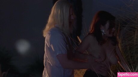 Jennifer Tilly