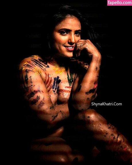 Photo nue de fuite OnlyFans de Shyna Khatri