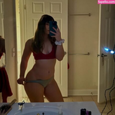 Photo nue de fuite OnlyFans de Zennlife
