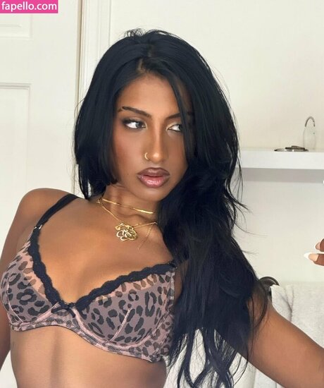 Lara Raj