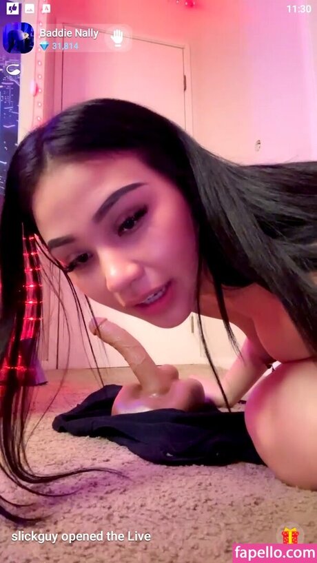 Photo nue de fuite OnlyFans de Nallybavy111