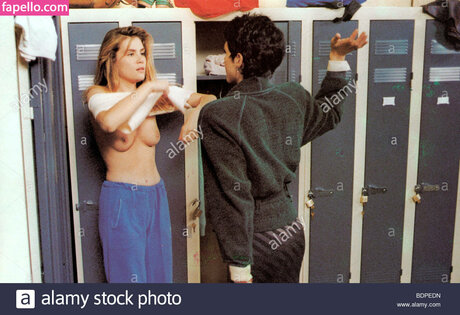 Photo nue de fuite OnlyFans de Emmanuelle Seigner