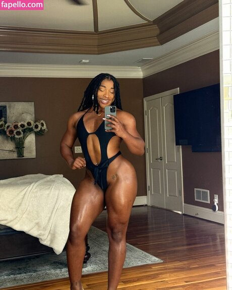 Photo nue de fuite OnlyFans de Misskiaraphillips