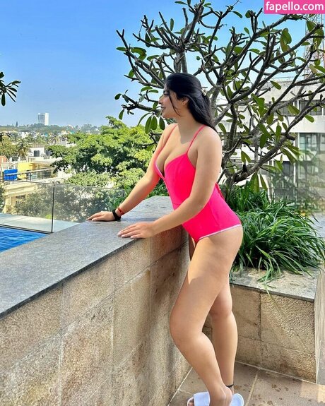 Photo nue de fuite OnlyFans de Nikita Sharma