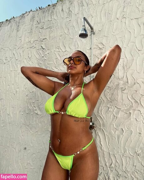 Photo nue de fuite OnlyFans de Debora Bloise