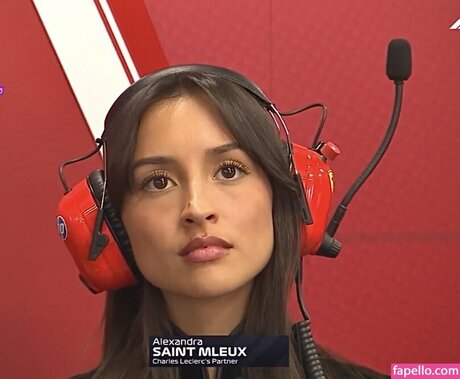 Alexandra Saint Mleux