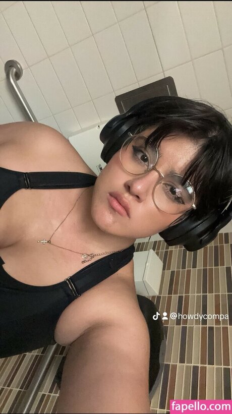 Photo nue de fuite OnlyFans de Howdycompa