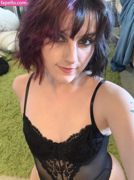 Photo nue de fuite OnlyFans de Msvioletvixxen