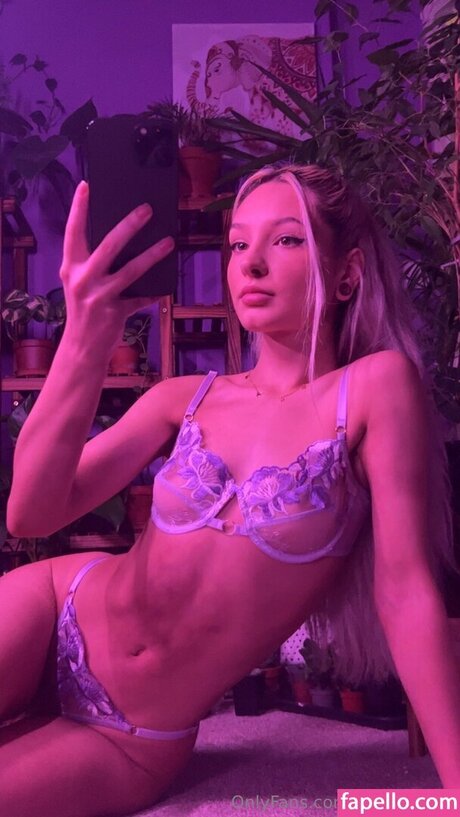 Photo nue de fuite OnlyFans de Mirielle Mae