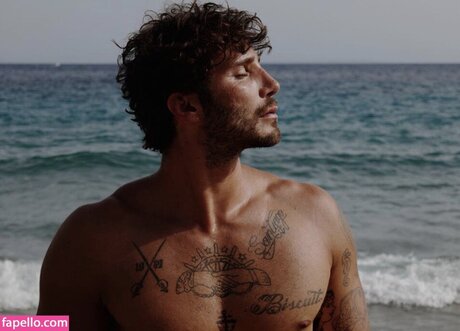 Photo nue de fuite OnlyFans de Stefano De Martino