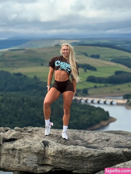 Photo nue de fuite OnlyFans de Livi Sheldon