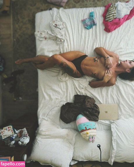 Ella Dvornik